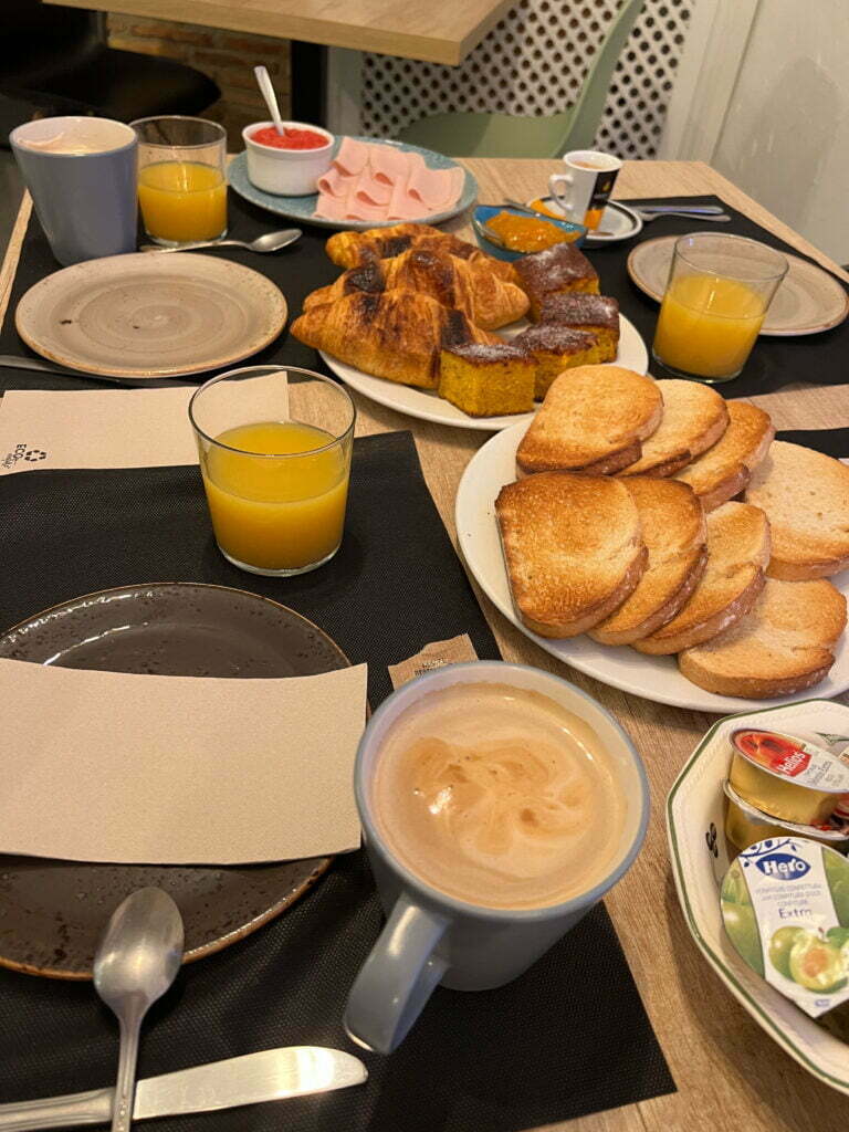 Colazione a El Pozo Chulilla