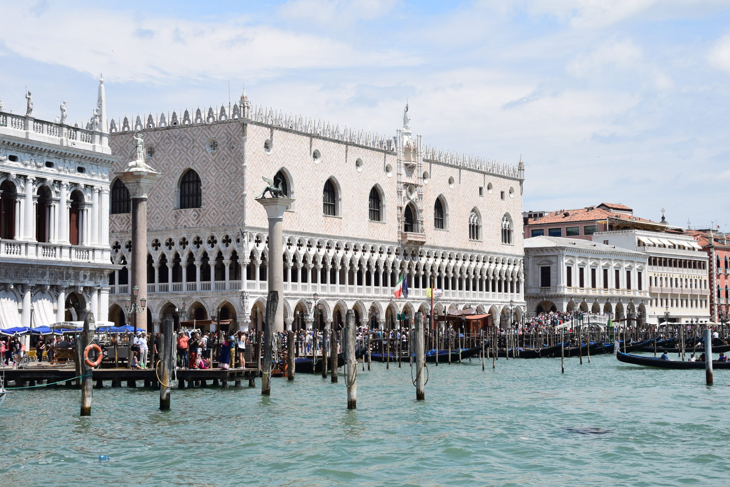 Scopri di più sull'articolo Il contributo di accesso servirà a proteggere Venezia dal turismo di massa?