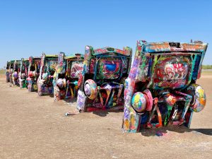 Scopri di più sull'articolo Cadillac Ranch, l’insolita opera d’arte di Amarillo, Texas