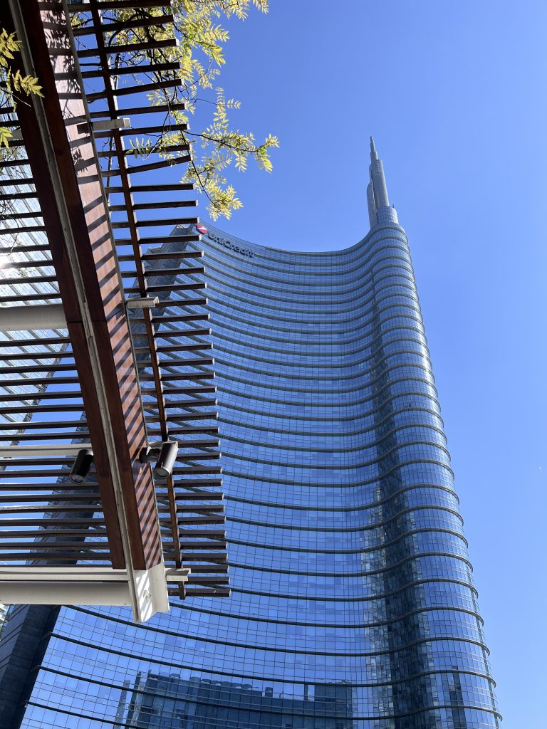 Piazza Gae Aulenti