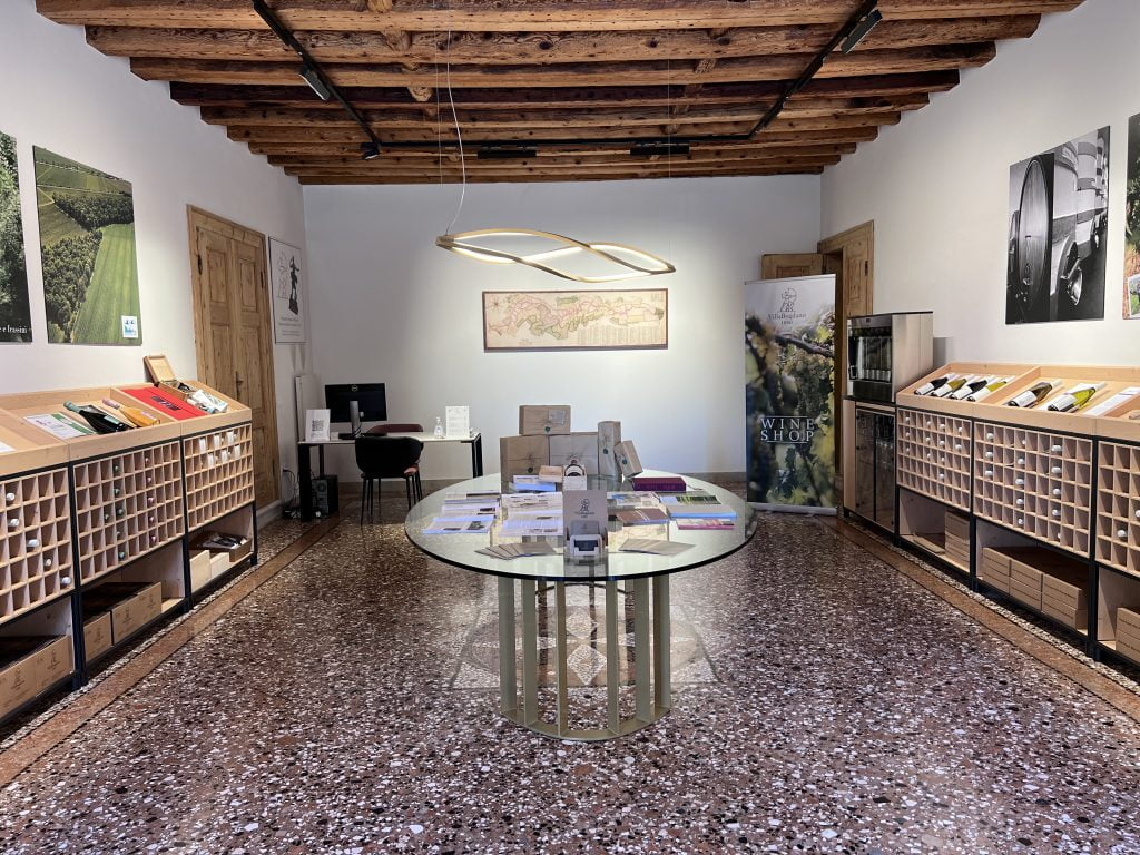 Wine Shop Villa Bogdano