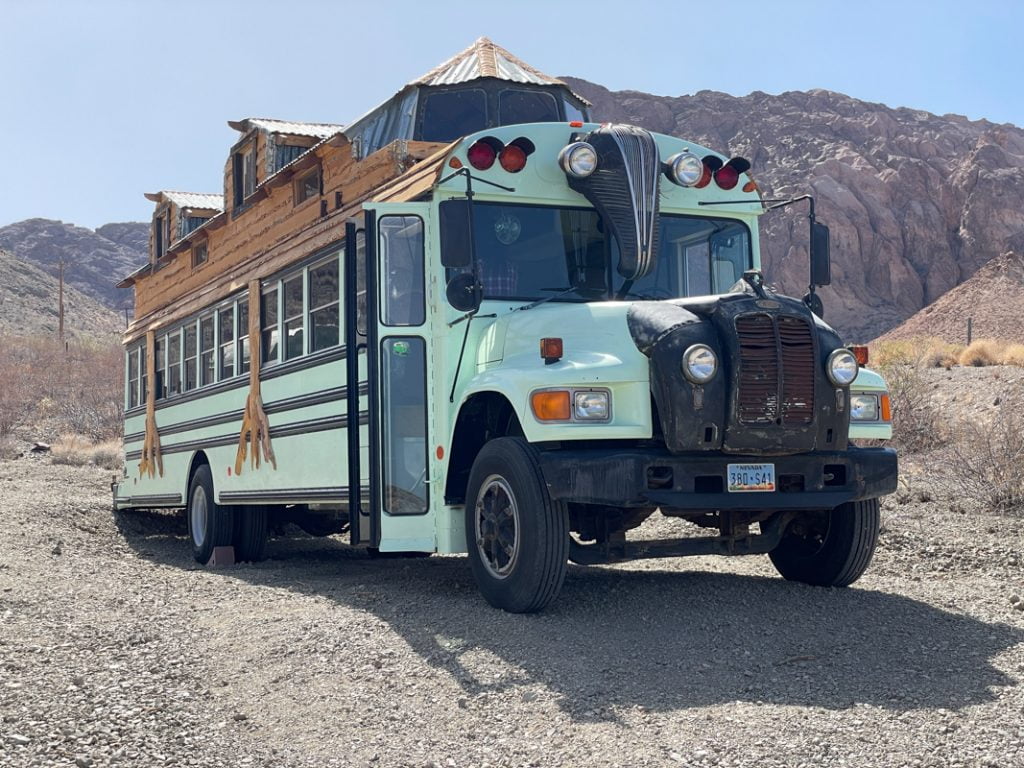 bus di Nelson